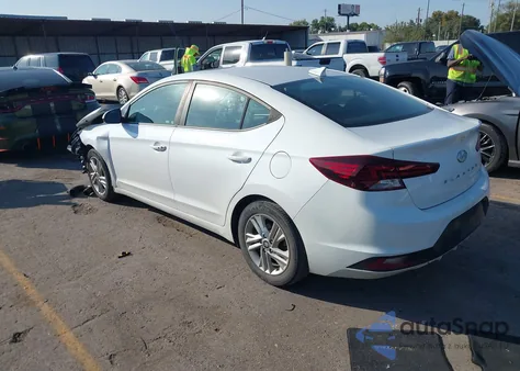 2020 Hyundai Elantra Value Edition z USA, uszkodzony, nr VIN 5NPD84LFXLH572380